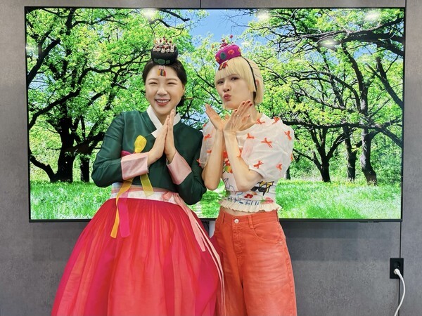 가야금영재 조영재(좌), 가수 자두. 사진=진콘
