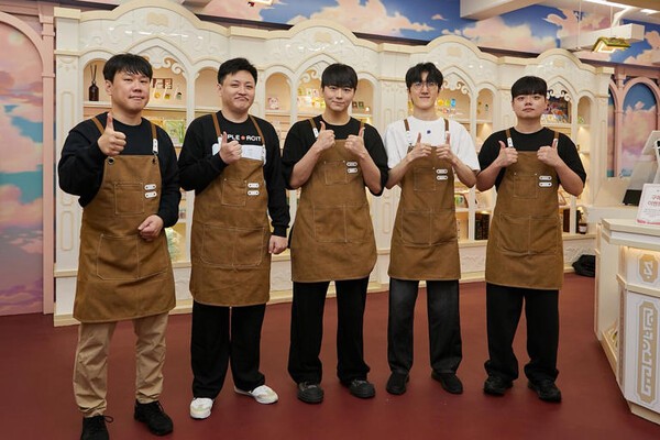 (왼쪽부터) 진격캐넌, 노력왕먼치, 팡이요, 명예훈장, 식중 (사진=넥슨)